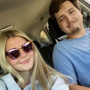 Meet your Posher, Caroline